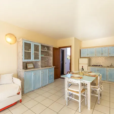 Relaxing Baiadebahas 1bedapt Bilo4 Sleeps4 Seaview Marinella (Sardinia)